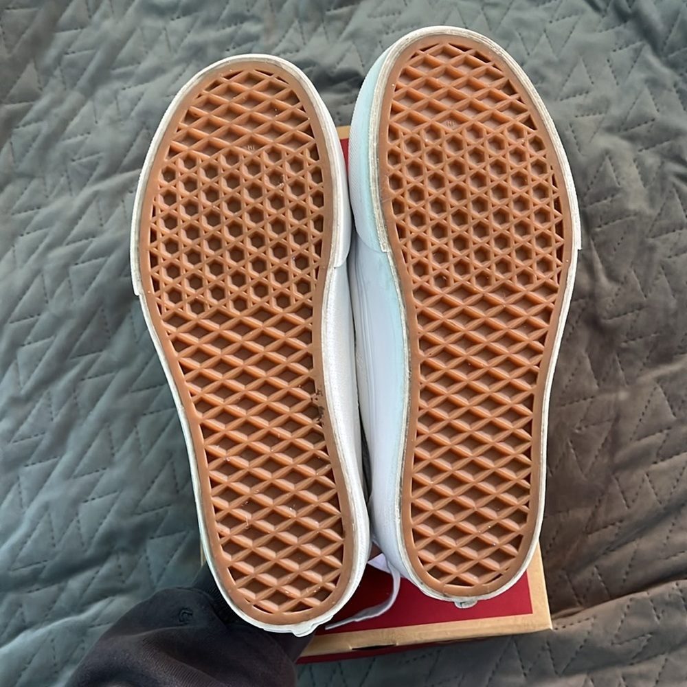 Vans Old Skool Platform Sneaker - Picture 7 of 7